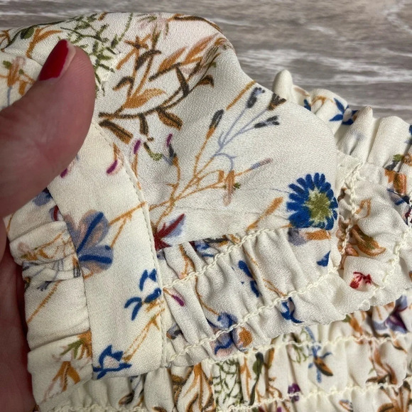 Max Studio Smocked Floral Top Blouse Ruffle Neck and‎ Sleeve XS - Picture 11 of 11